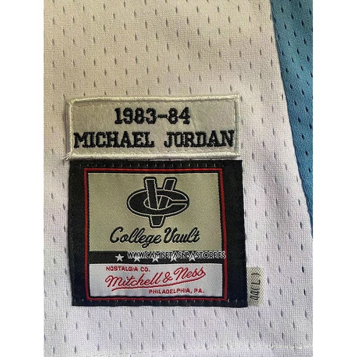 Michael Jordan NO 23 Camiseta NCAA North Carolina Mitchell & Ness Tar Heels 1983-84 Blanco